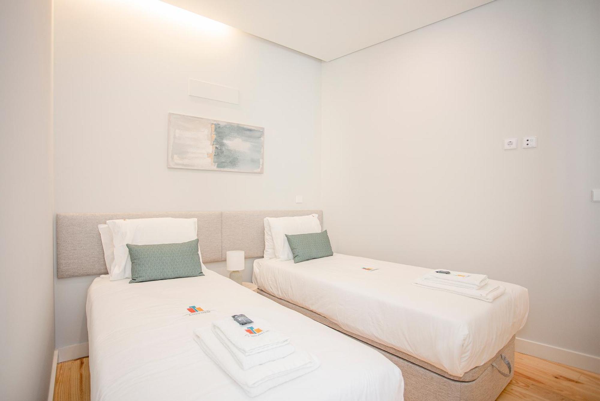 Liiiving In Porto - Aliados Stone Apartment Екстериор снимка