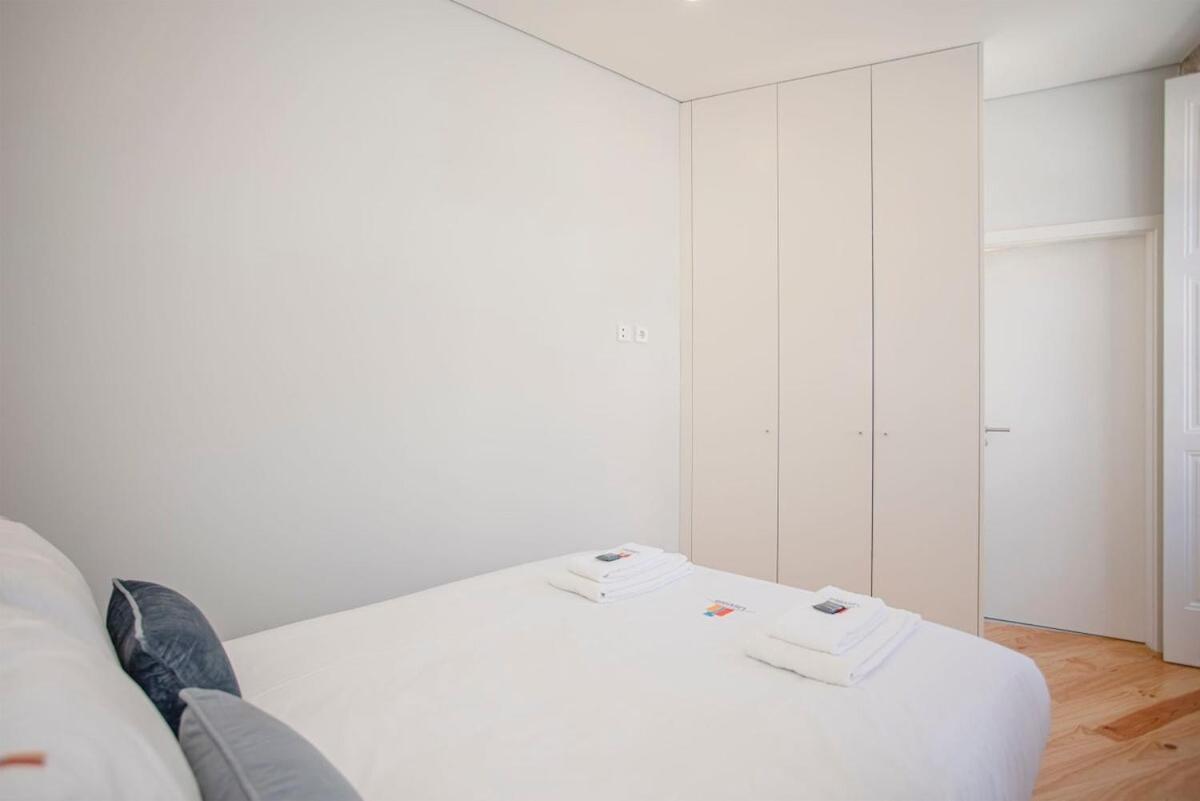 Liiiving In Porto - Aliados Stone Apartment Екстериор снимка
