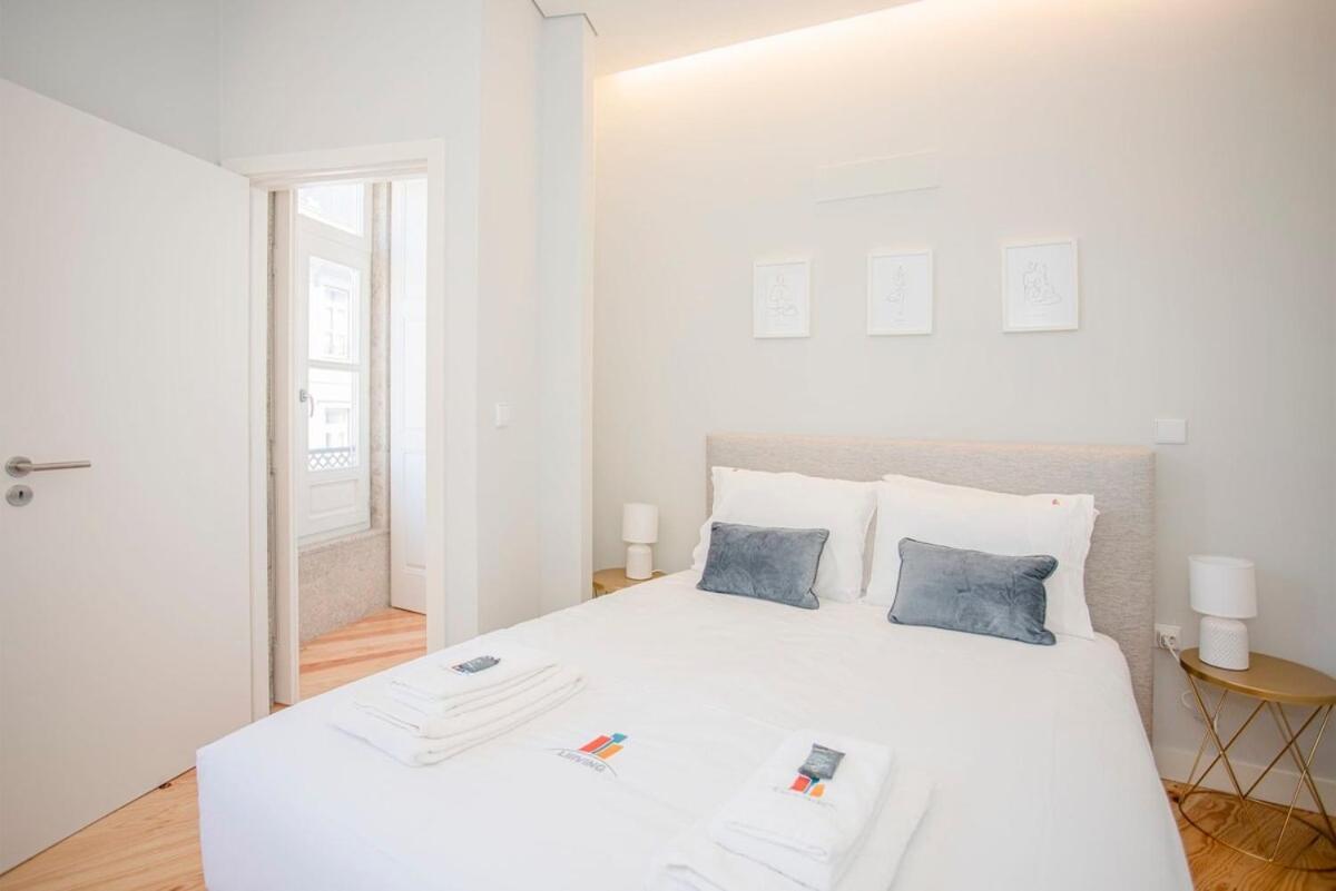 Liiiving In Porto - Aliados Stone Apartment Екстериор снимка